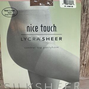 SEARS NICE TOUCH Lycra Sheer Control Top Sheer Leg Pantyhose-Soft Taupe Size F
